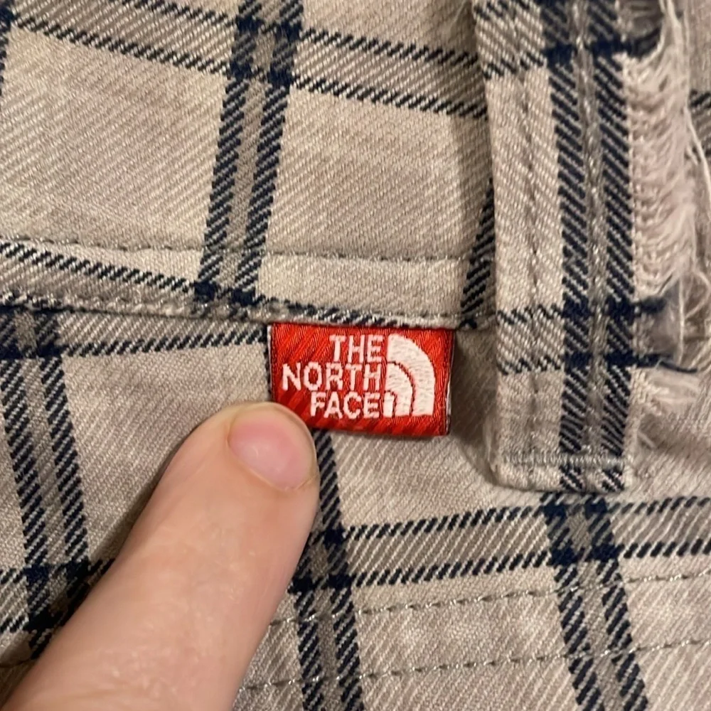 The North Face Men’s Plaid Shorts Size 40 100% Cotton Contemporary Causal